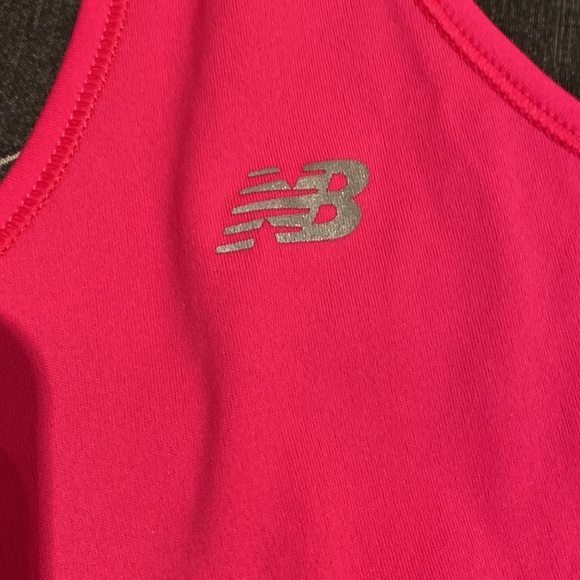 Running tank top - Picture 3 of 5